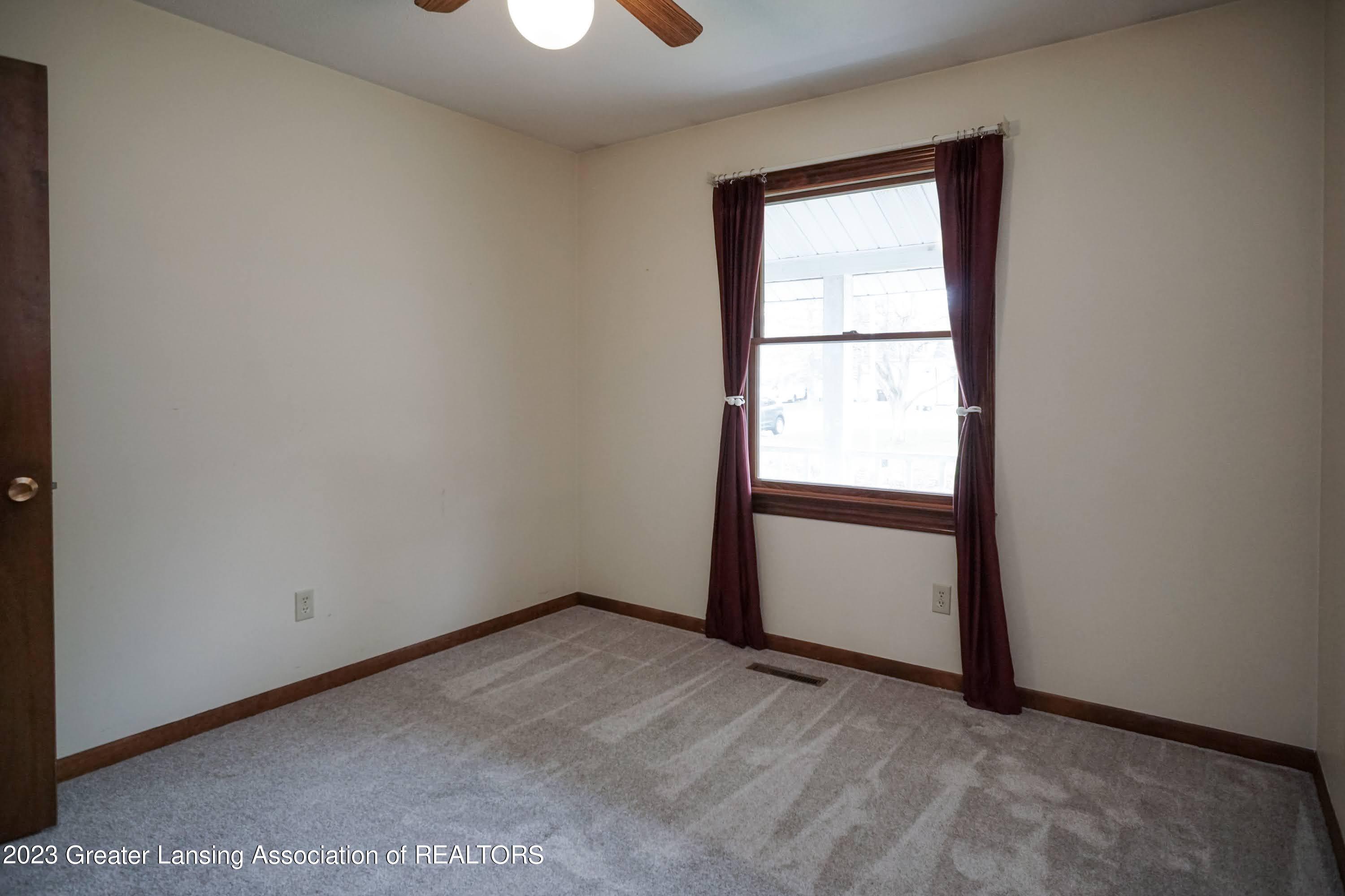 5872 Green Road Haslett, MI 48840 - Photo 16 of 31 Bed Rm 2-1