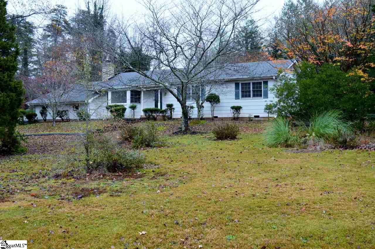 981 Red Fox Road Columbus, NC 28722 - Photo 1 of 4