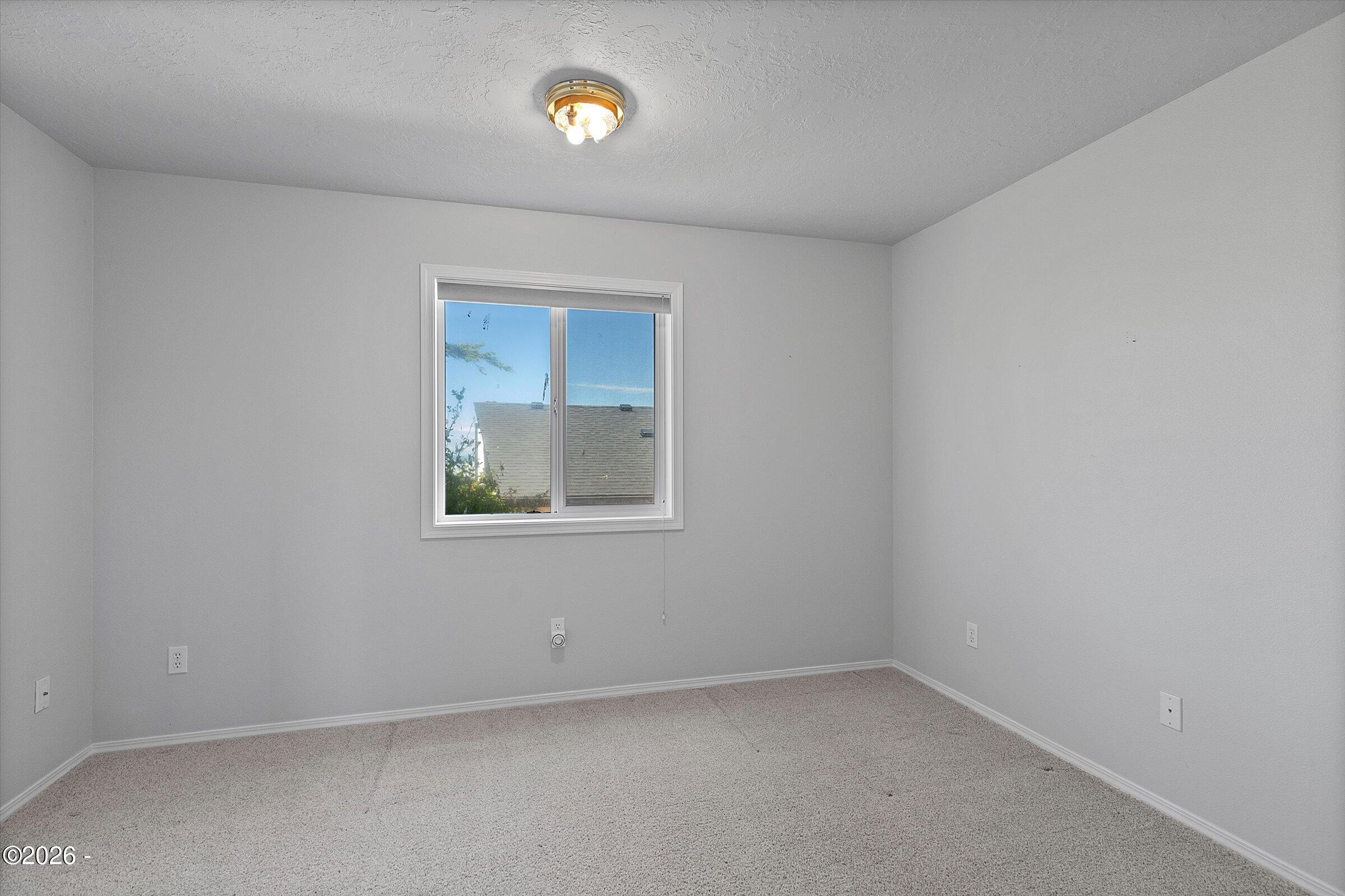 935 Southwest 7th Street Lincoln City, OR 97367 - Photo 38 of 50