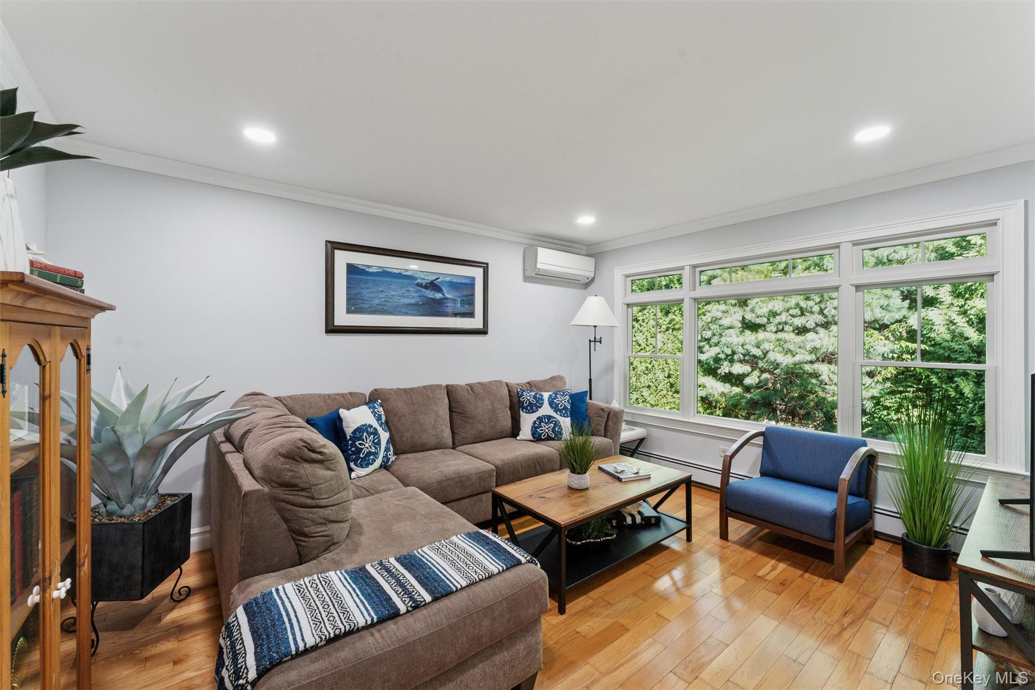 39 South Cozine Road Center Moriches, NY 11934 - Photo 4 of 20