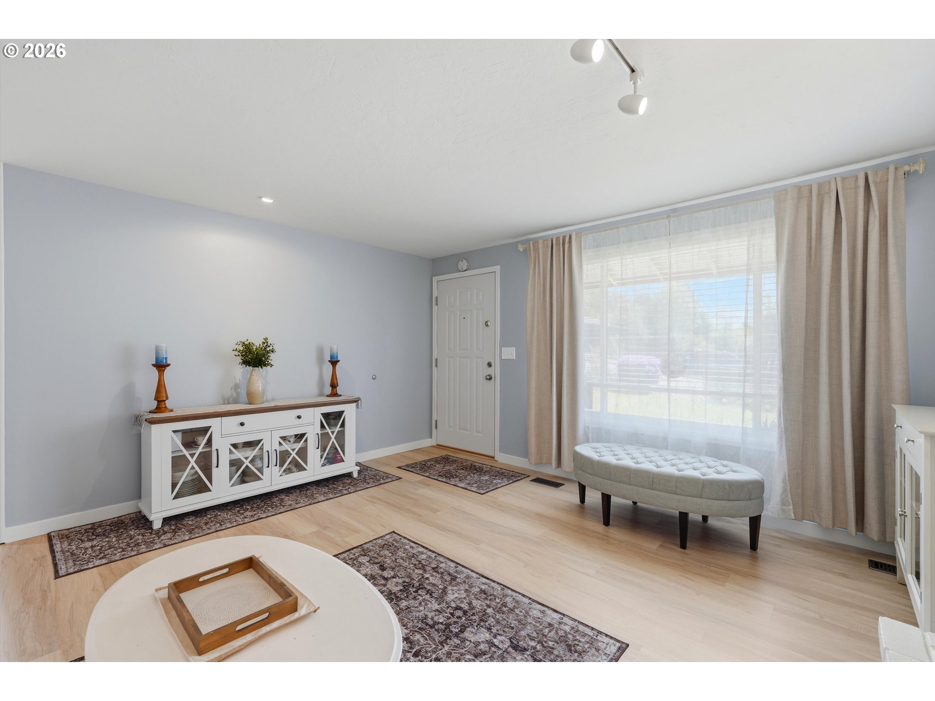 5095 Southeast Roethe Road Milwaukie, OR 97267 - Photo 5 of 28