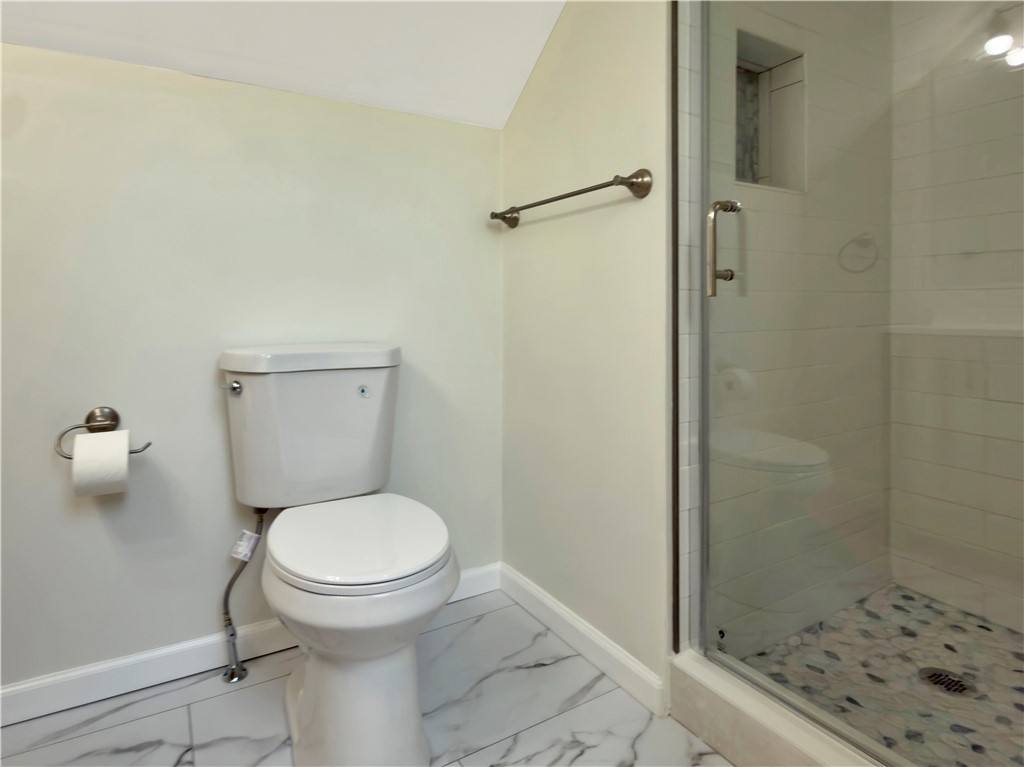2185 Post Road South Kingstown, RI 02879 - Photo 16 of 35