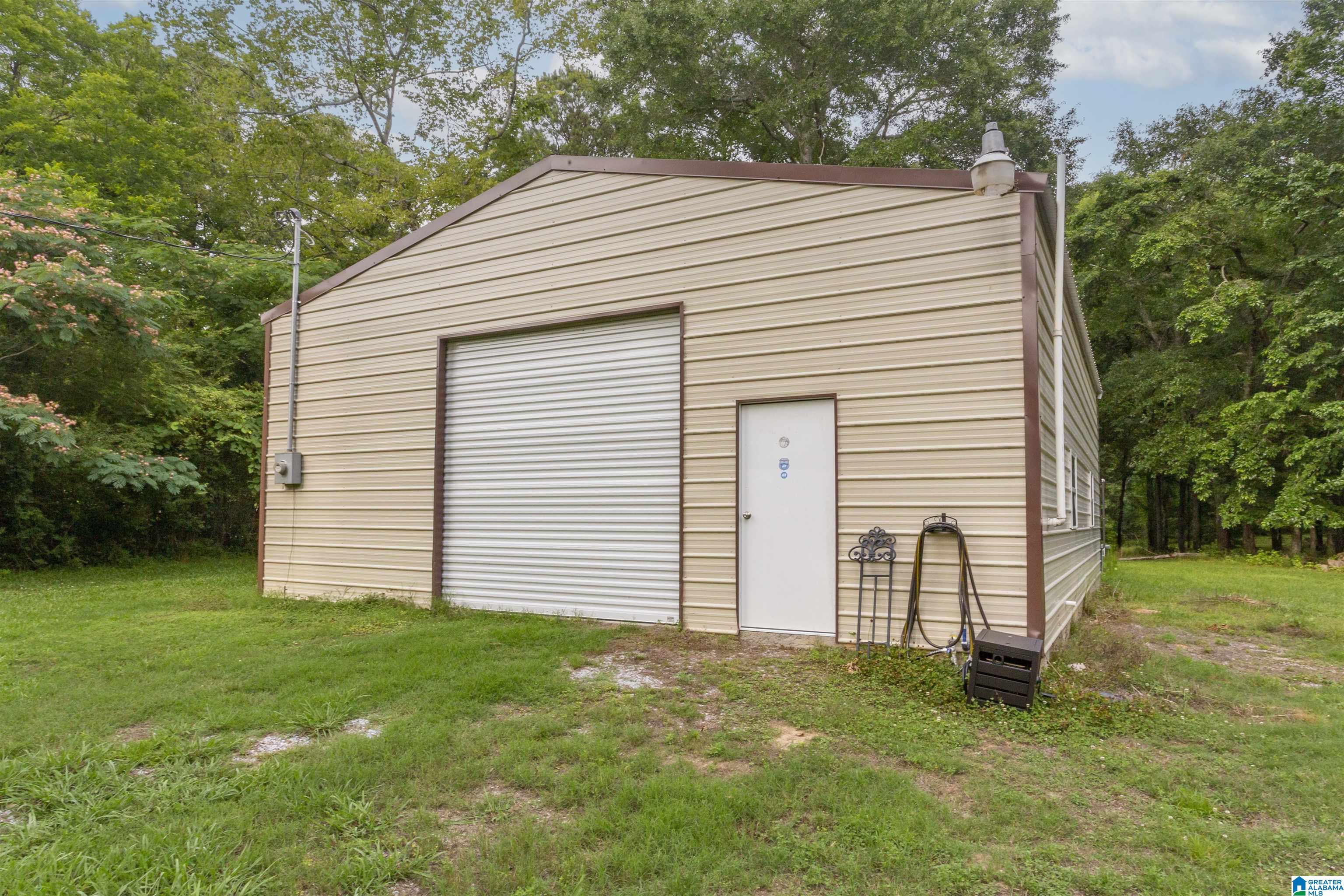 465 Lakewood Road Rainbow City, AL 35906 - Photo 35 of 43