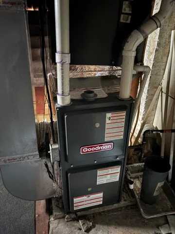 a picture of water heater