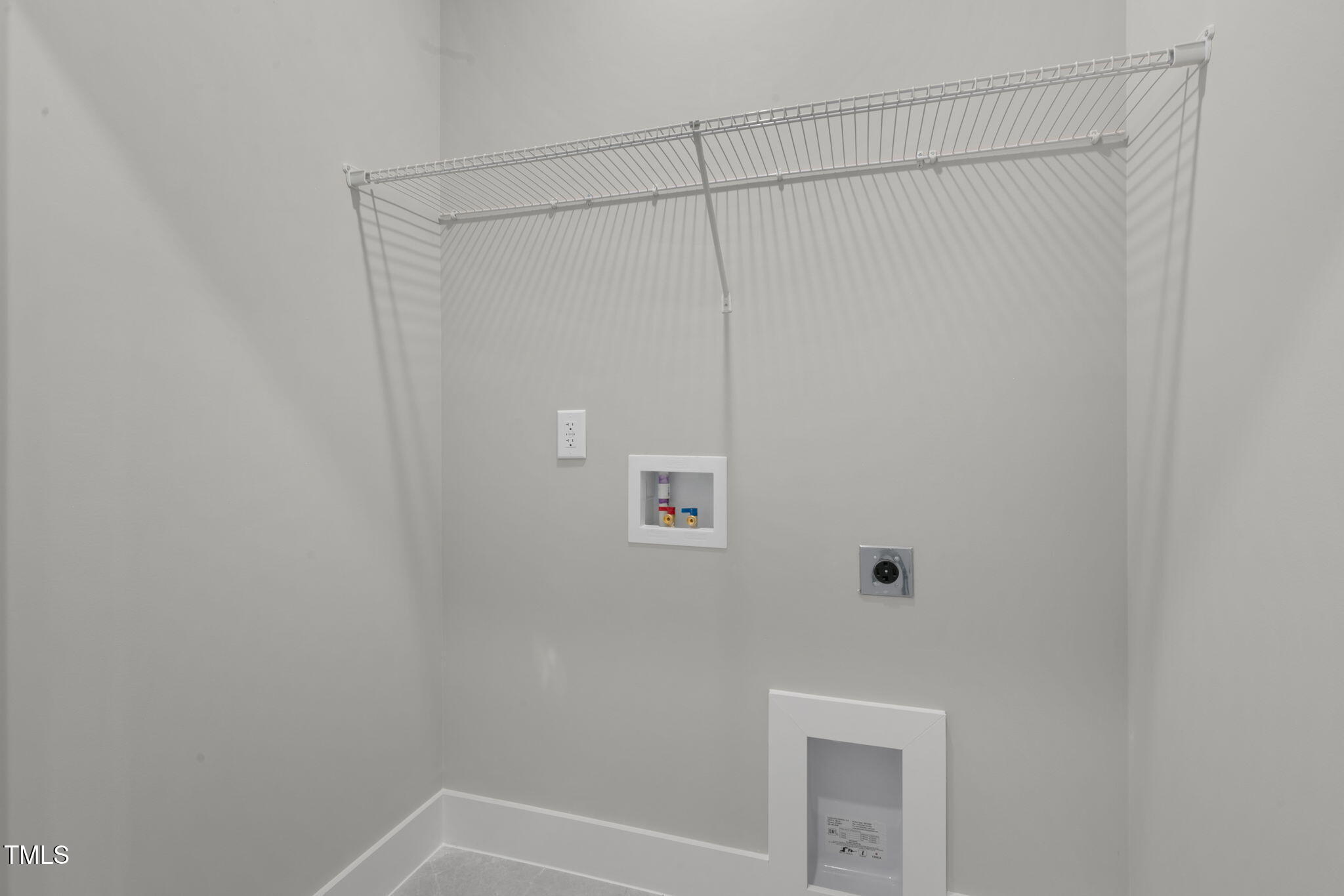 1556 Piney Fls Drive Wendell, NC 27591 - Photo 27 of 43 a view of a small room