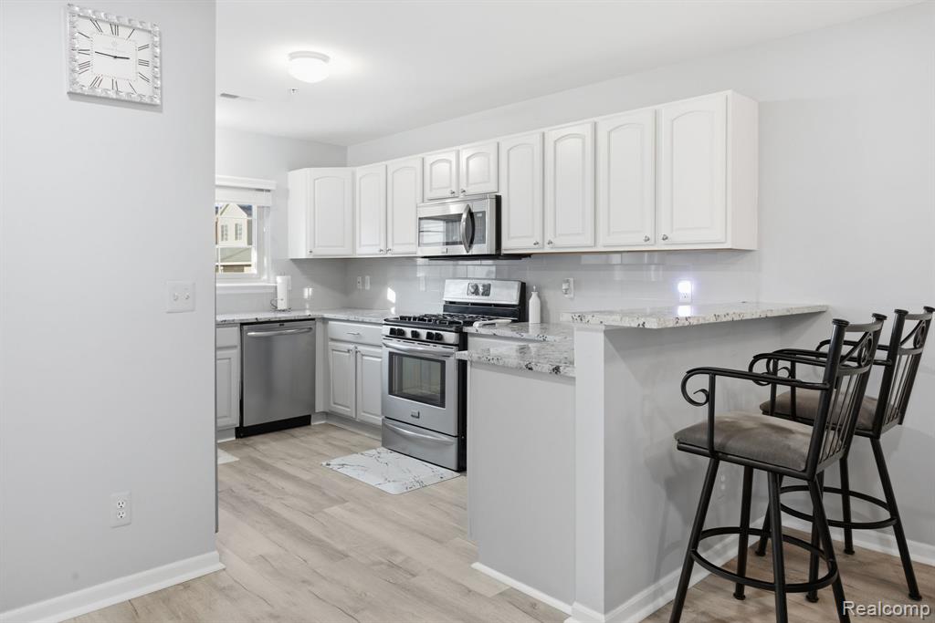 16878 Farmington Road Livonia, MI 48154 - Photo 16 of 49 Gallery Image 16