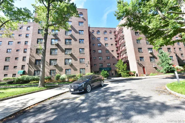 $265,000 | 86-70 Francis Lewis Boulevard, Unit A46 | Holliswood