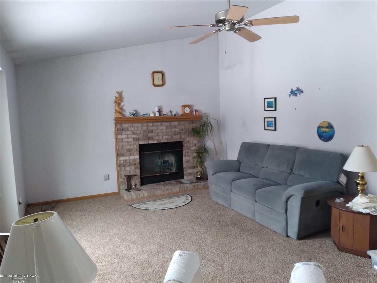 21710 Chester Road Ray, MI 48096 - Photo 8 of 25 50064721-7.JPG