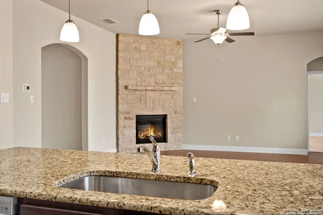 $2,750 | 2248 Meadow Way Street, New Braunfels, TX 78132