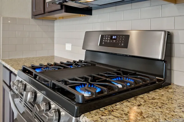 $2,750 | 2248 Meadow Way Street, New Braunfels, TX 78132