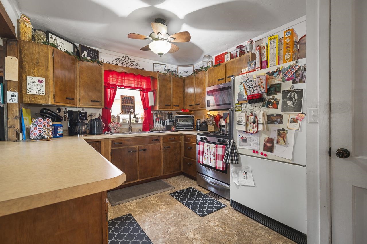 2622 Pelham Road Rockford, IL 61107 - Photo 5 of 20