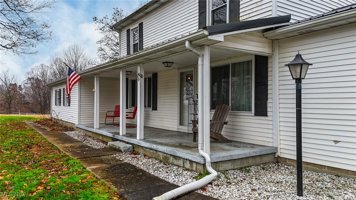 435 Croston Road Stockport, OH 43787 - Photo 4 of 48
