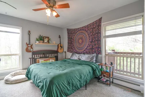 $189,900 | 300 Opatrny Drive, Unit 224, Fox River Grove, IL 60021
