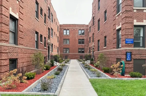 $2,285 | 1137 Oak Avenue, Unit 3W, Evanston, IL 60202