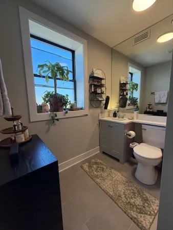 $2,285 | 1137 Oak Avenue, Unit 3W, Evanston, IL 60202