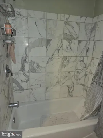 $279,900 | 201 North 8th Street, Unit 404, Philadelphia, PA 19106