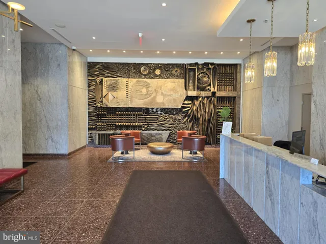 $279,900 | 201 North 8th Street, Unit 404, Philadelphia, PA 19106