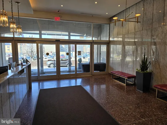 $279,900 | 201 North 8th Street, Unit 404, Philadelphia, PA 19106