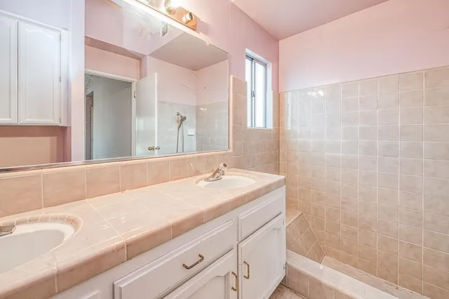 $401,000 | 2535 Sierra Avenue, Clovis, CA 93611