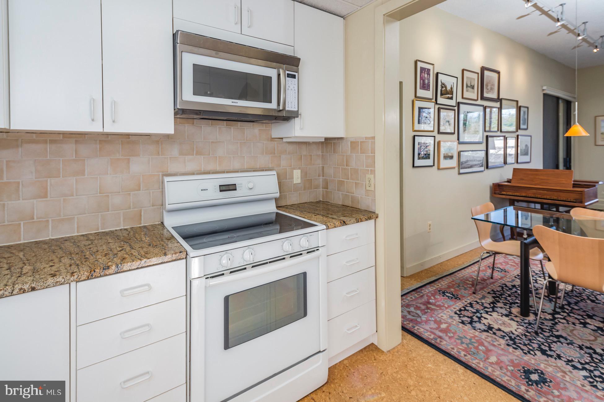 1 Markham Road, Unit 2D Princeton, NJ 08540 - Photo 13 of 25 Kitchen