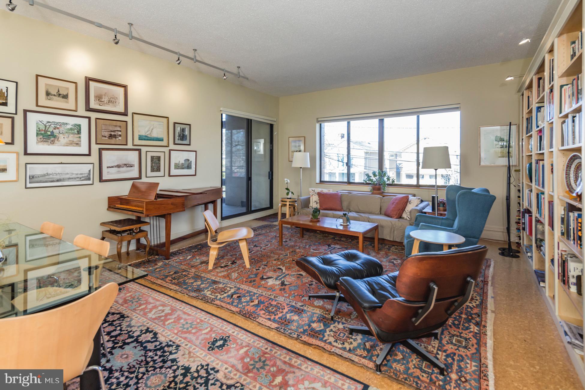 1 Markham Road, Unit 2D Princeton, NJ 08540 - Photo 7 of 25 Living Room