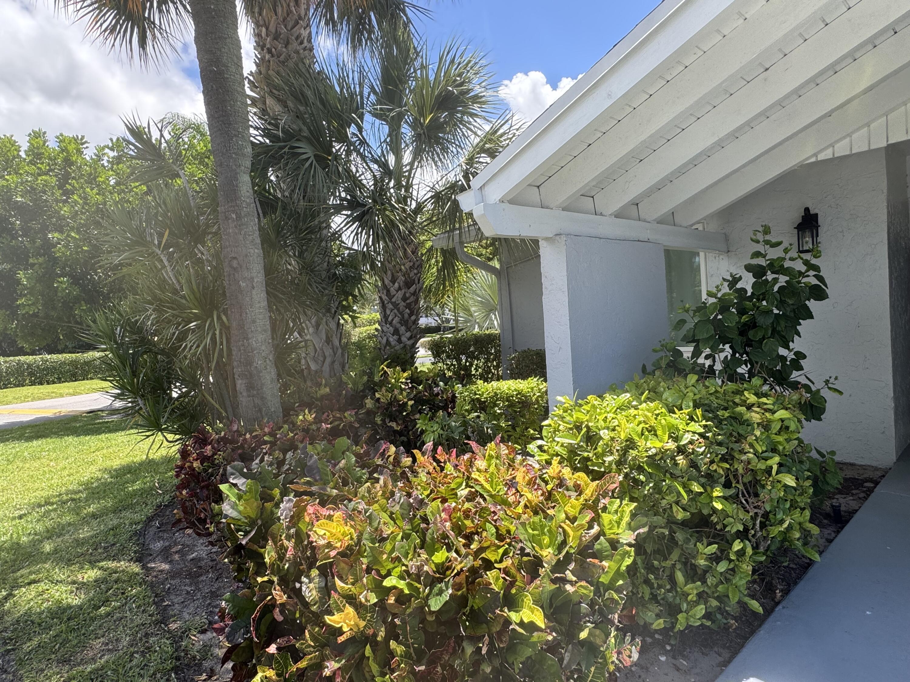 744 Lago Road, Unit 1F Delray Beach, FL 33445 - Photo 7 of 25 IMG_1327