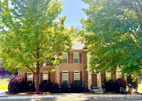 $695,000 | 10706 Anglesey Court, Charlotte, NC 28278