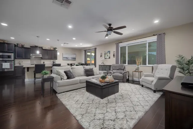 $3,295 | 2708 Sweeney Drive, Woodland, CA 95776