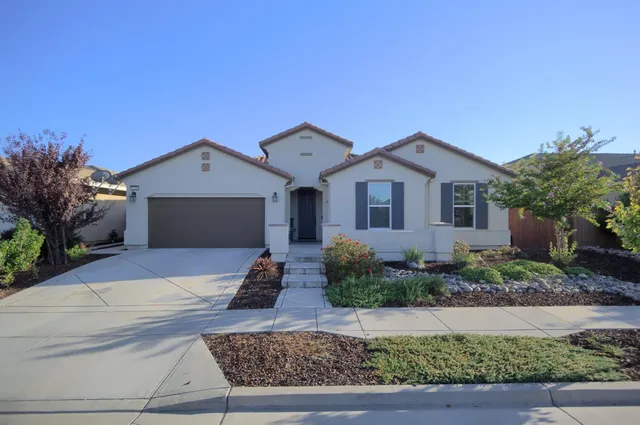 $3,295 | 2708 Sweeney Drive, Woodland, CA 95776