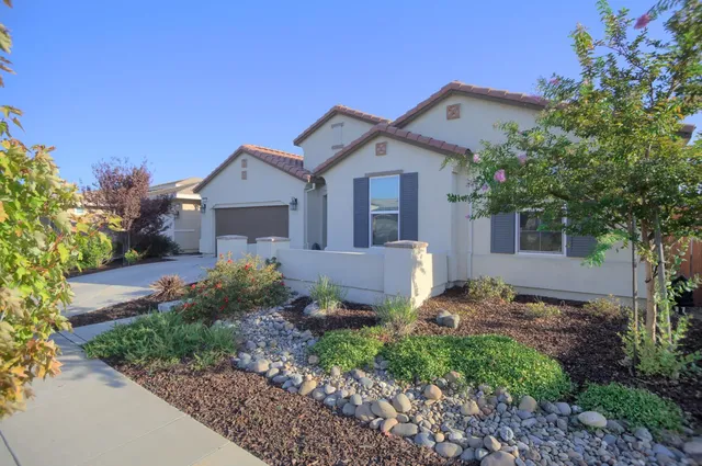 $3,295 | 2708 Sweeney Drive, Woodland, CA 95776