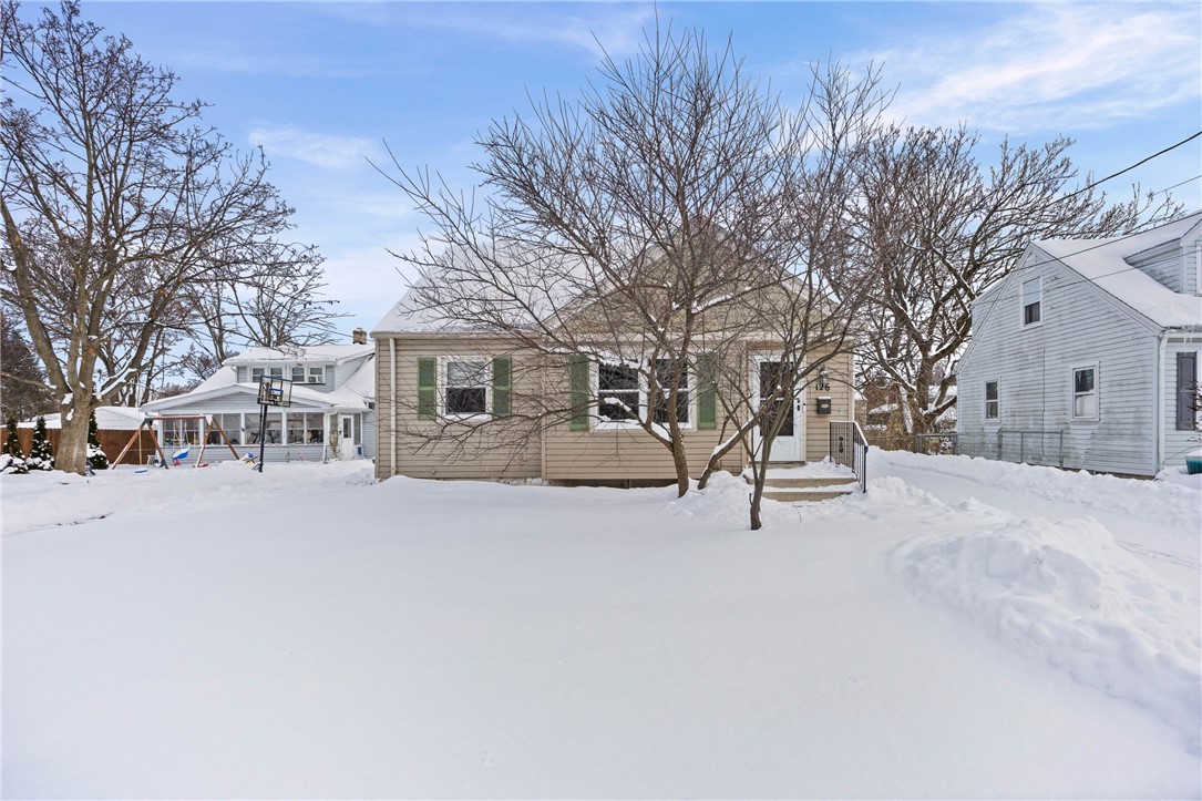 126 Marwood Road Greece, NY 14616 - Photo 3 of 45