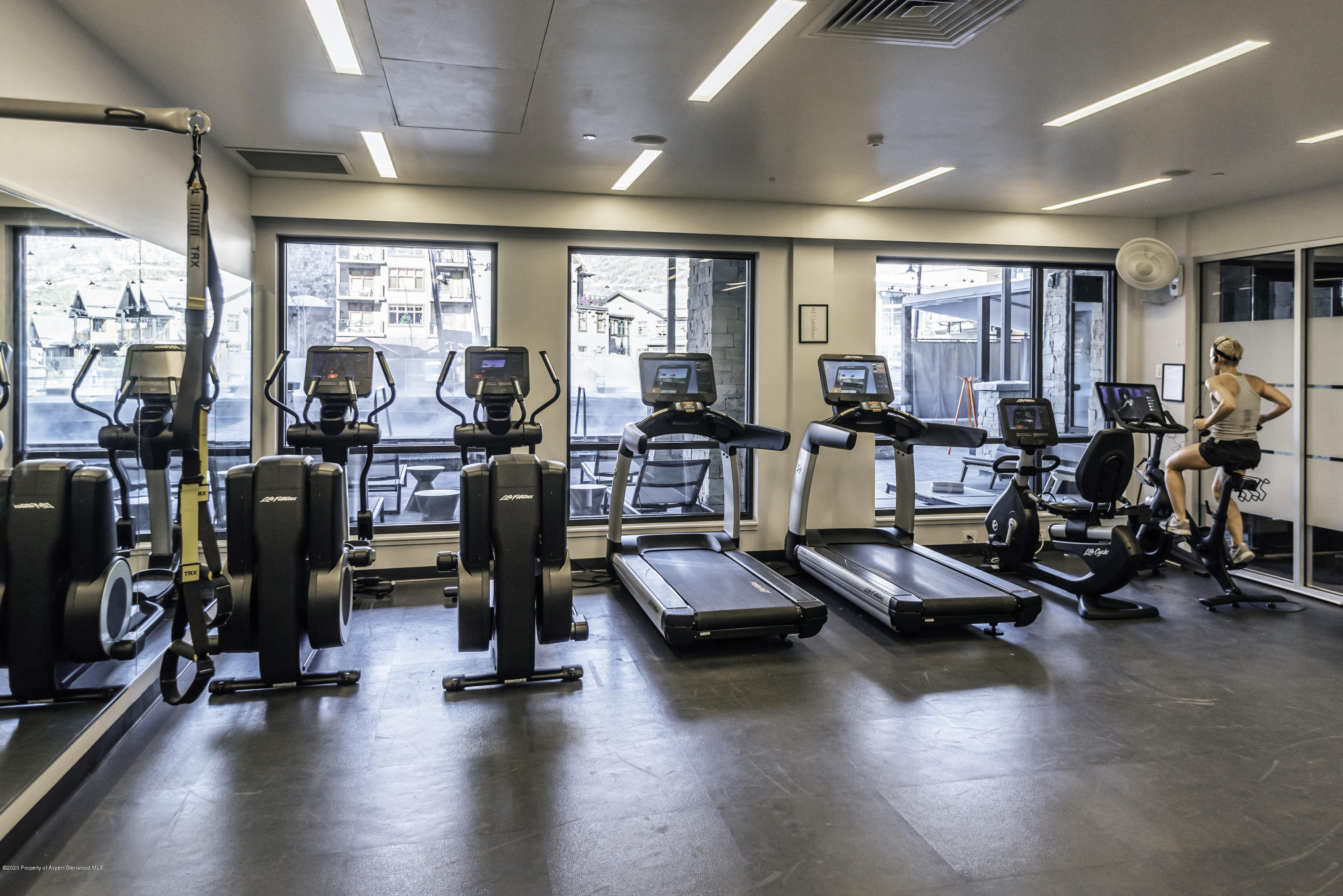 65 Wood Road, Unit 433 Snowmass Village, CO 81615 - Photo 24 of 27 a view of a room with gym equipment