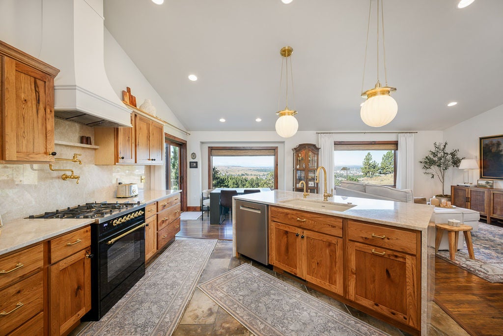 712 Summit Ridge Road Billings, MT 59101 - Photo 5 of 17 Gallery Image 5