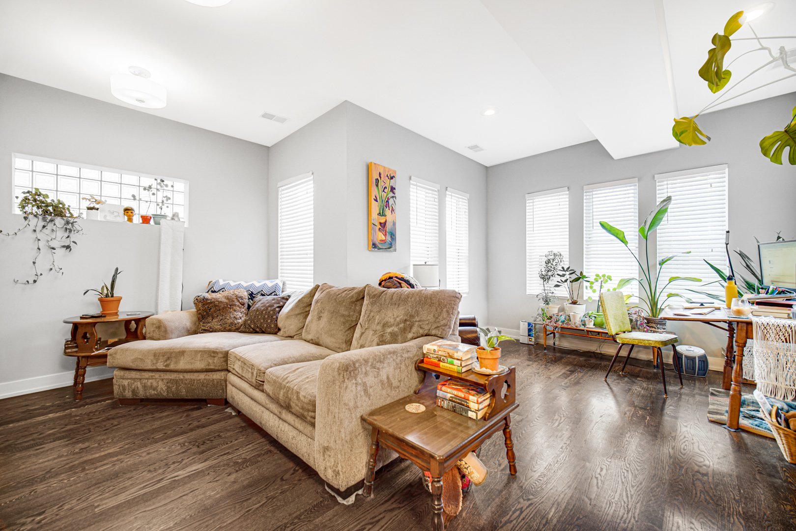 4833 North Ridgeway Avenue Chicago, IL 60625 - Photo 17 of 36 Gallery Image 17