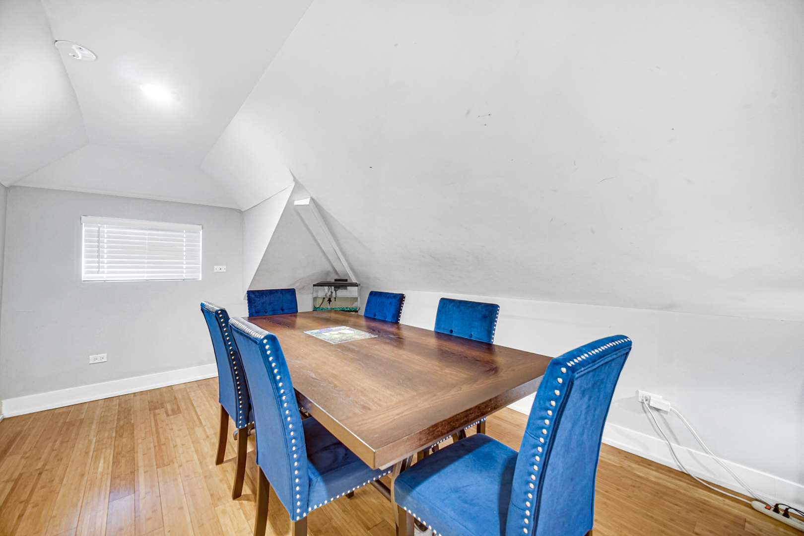 4833 North Ridgeway Avenue Chicago, IL 60625 - Photo 5 of 36 Gallery Image 5