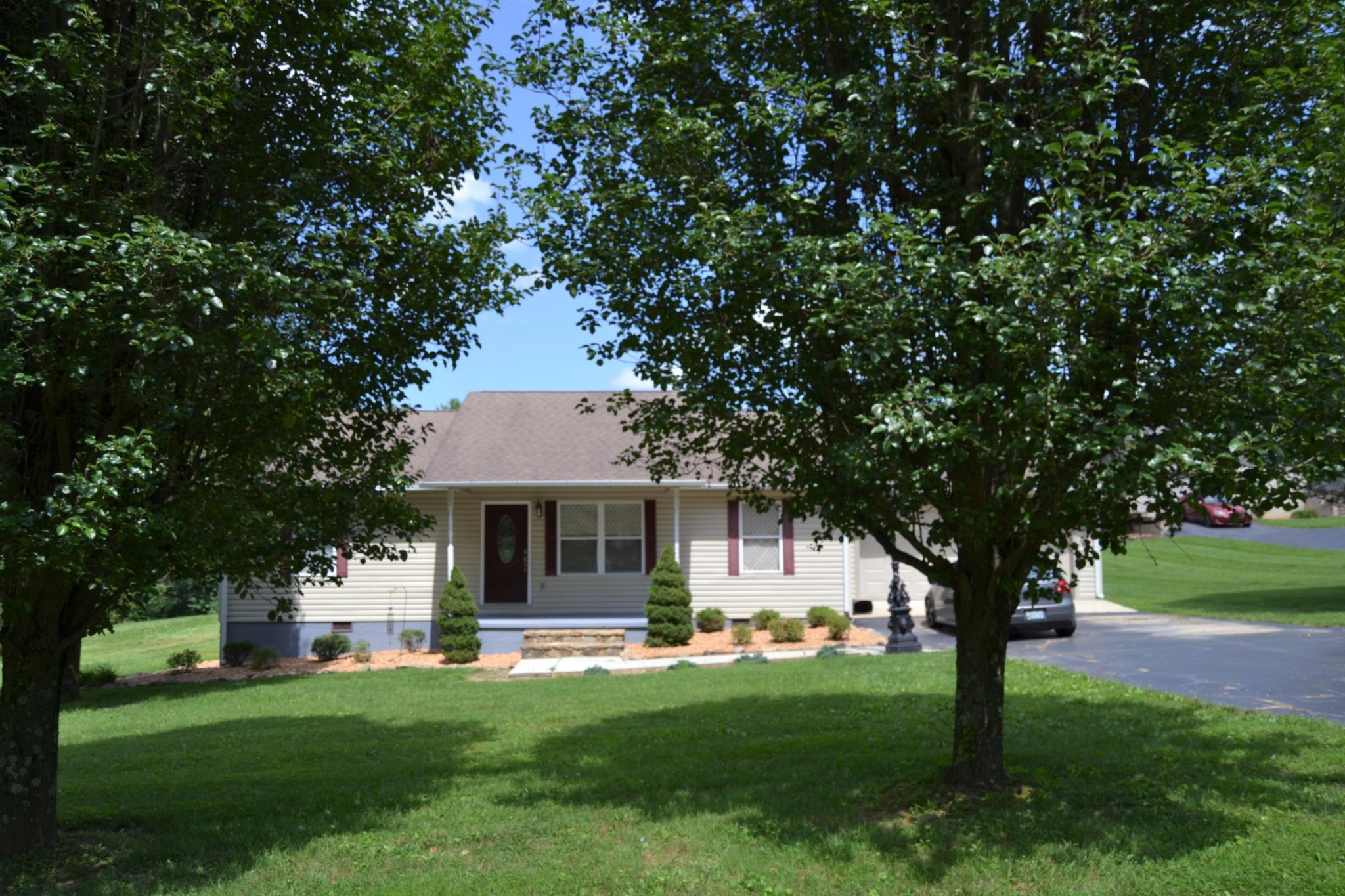 202 Short Road Crossville, TN 38555 - Photo 3 of 31 Gallery Image 3