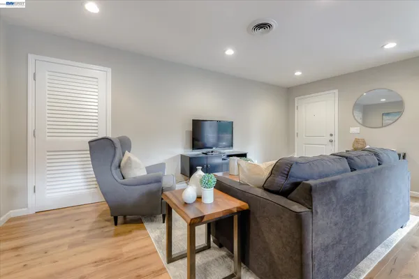 $3,650 | 50 Casa Maria Court, Unit C, Alamo, CA 94507