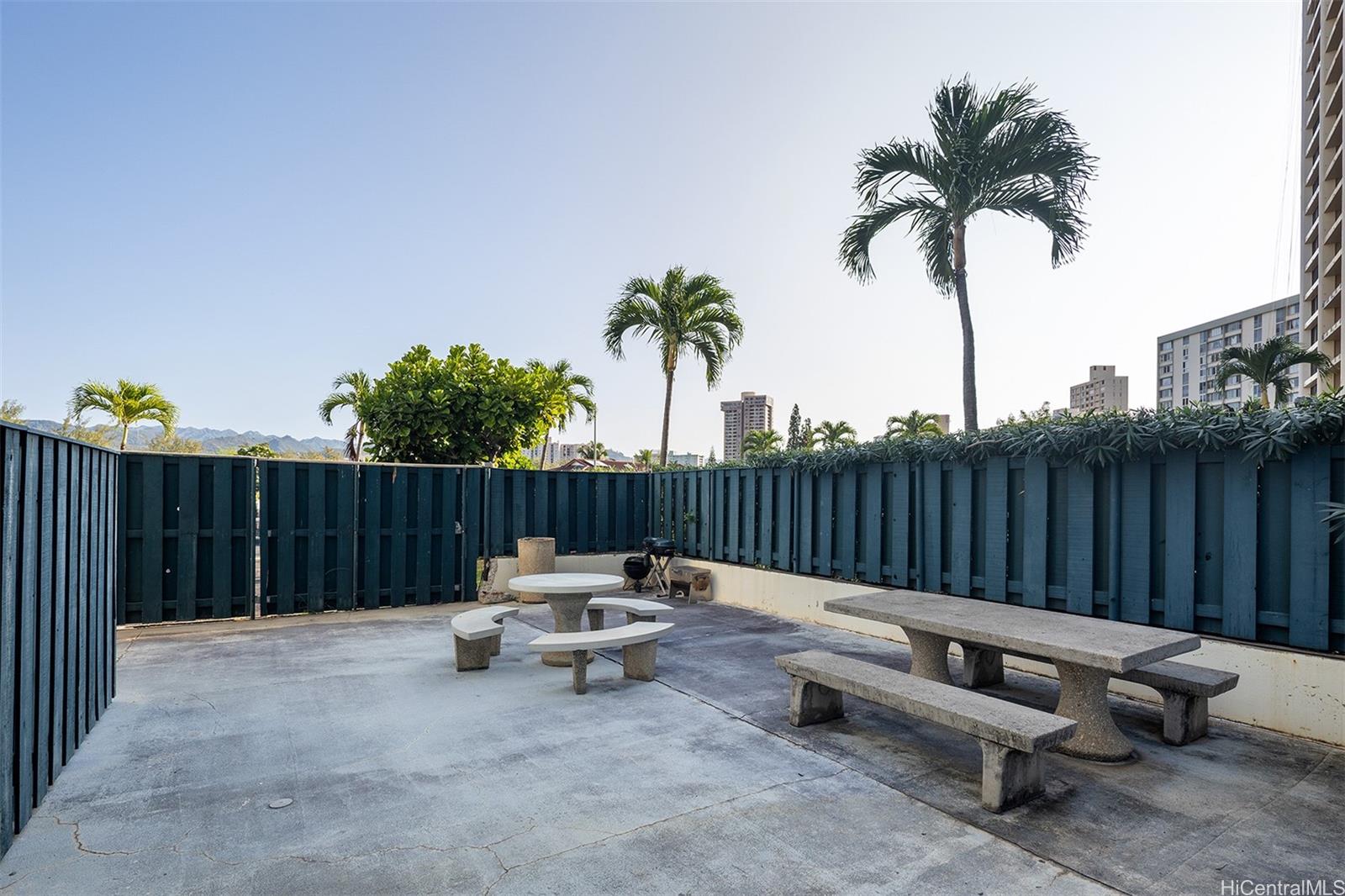 949 Ala Nanala Street, Unit 501 Honolulu, HI 96818 - Photo 15 of 18 a view of outdoor space with furniture
