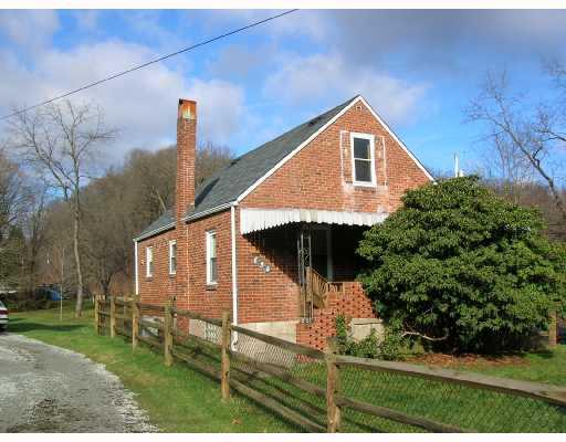 634 Milltown Road Plum, PA 15068 - Photo 1 of 8 Exterior Front.
