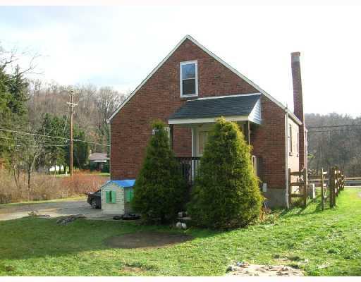 634 Milltown Road Plum, PA 15068 - Photo 2 of 8 Exterior Back.