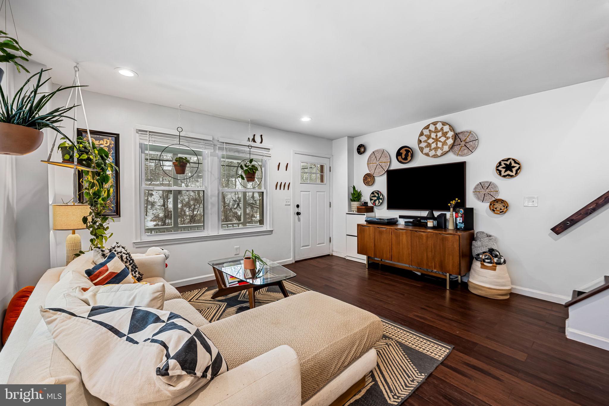 2005 Kelly Avenue Baltimore, MD 21209 - Photo 4 of 25