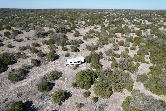 $99,000 | 498 Sd 45330, Rocksprings, TX 78880