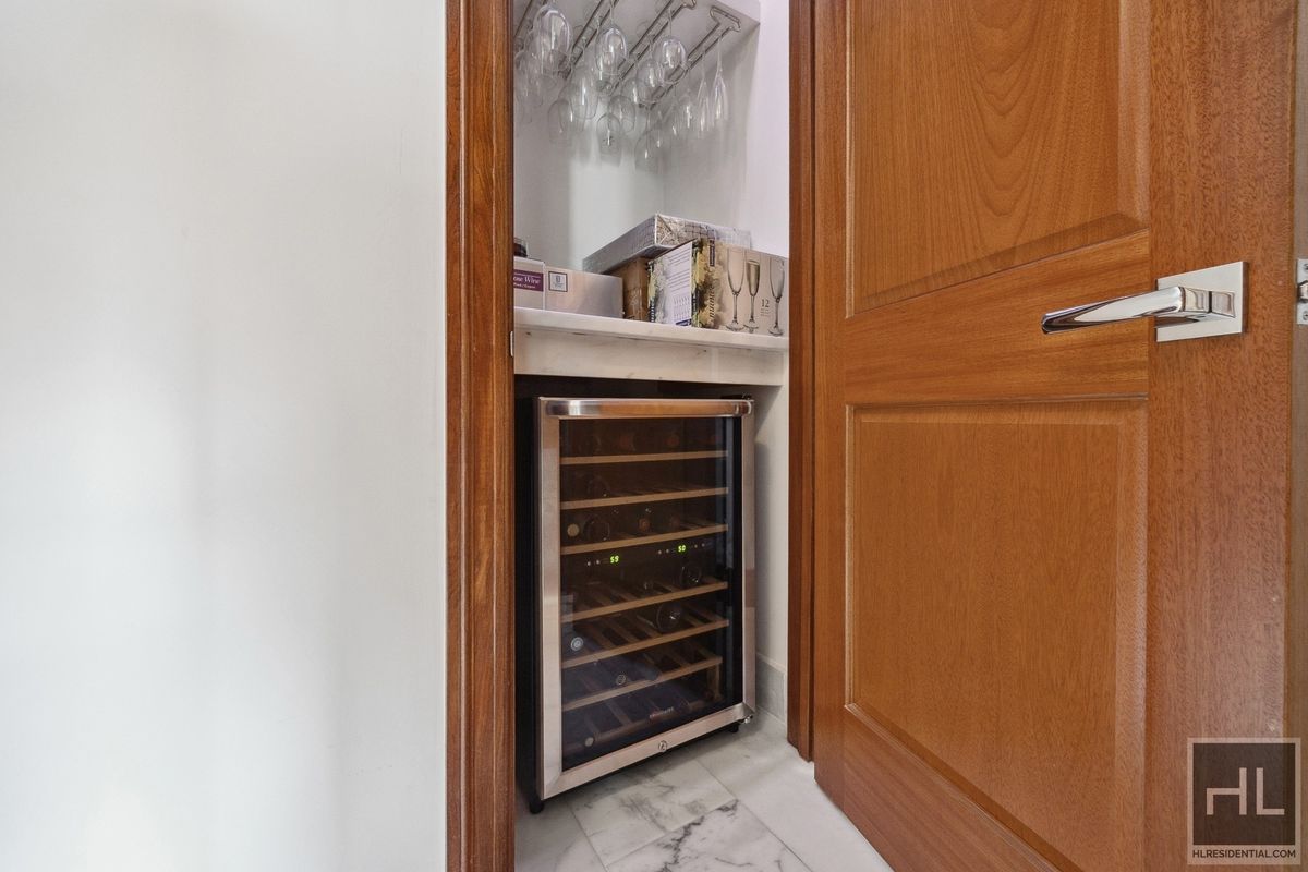 215-217 East 96th Street, Unit 37B Manhattan, NY 10128 - Photo 11 of 21 Photo 11