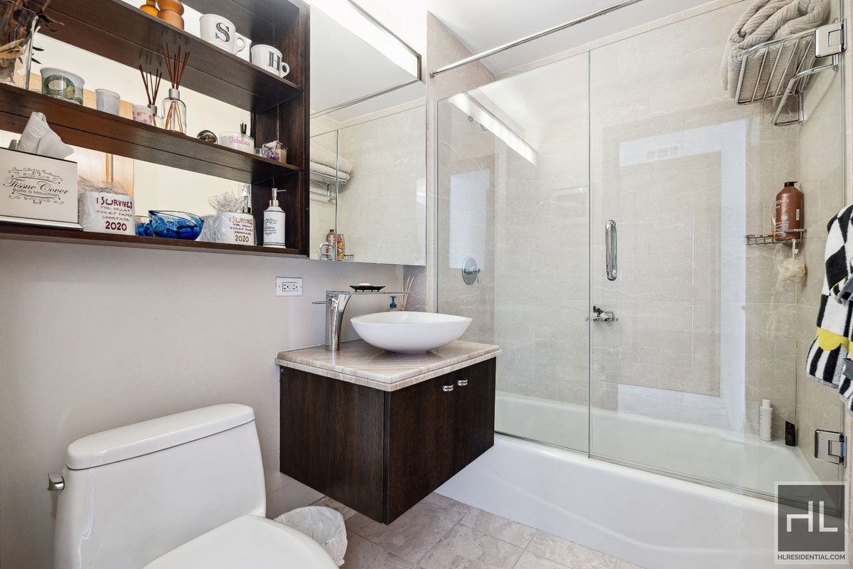 215-217 East 96th Street, Unit 37B Manhattan, NY 10128 - Photo 4 of 21 Photo 4