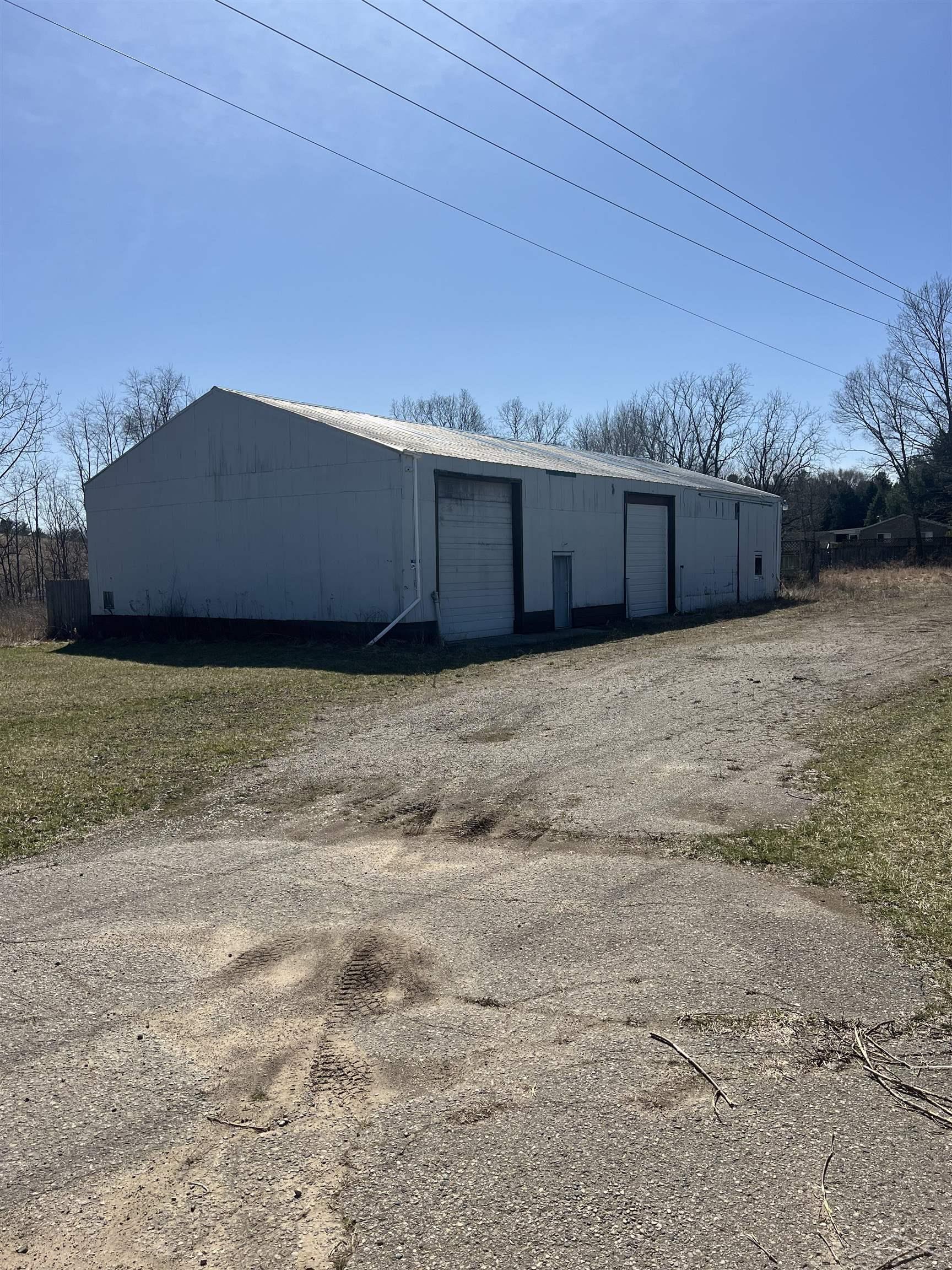 13164 Seymour Road Montrose, MI 48457 - Photo 5 of 10