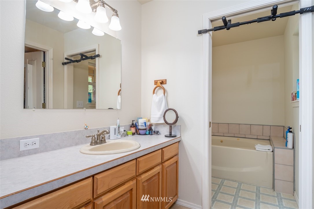 261 Gartner Road Winlock, WA 98596 - Photo 17 of 24