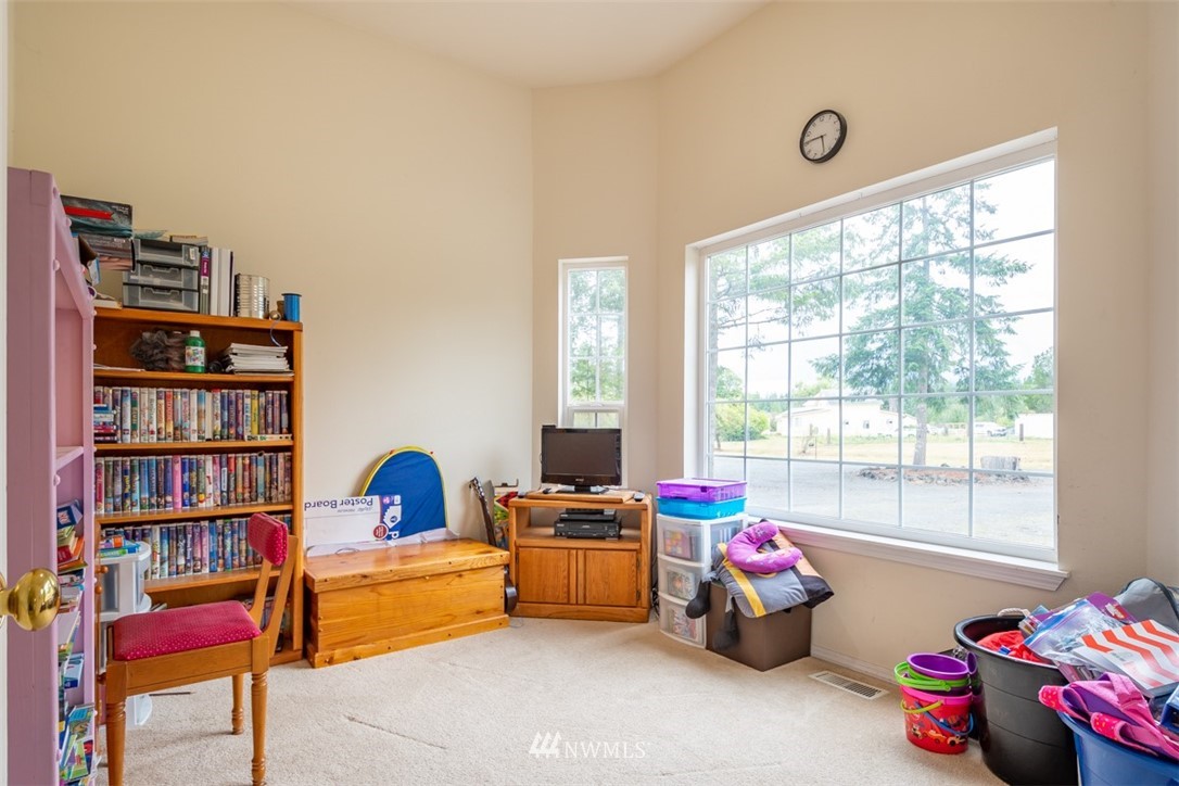 261 Gartner Road Winlock, WA 98596 - Photo 18 of 24