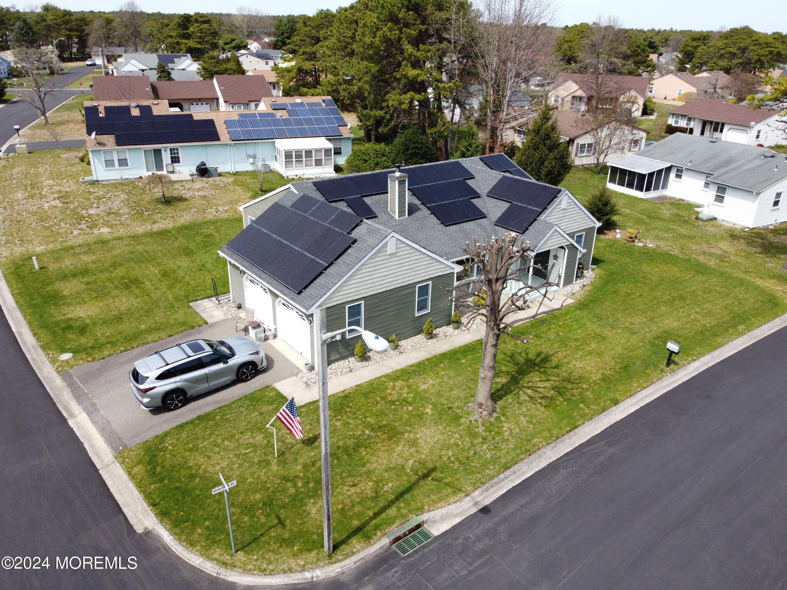 17 Berkshire Road Whiting, NJ 08759 - Photo 18 of 23 Corner Aerial View