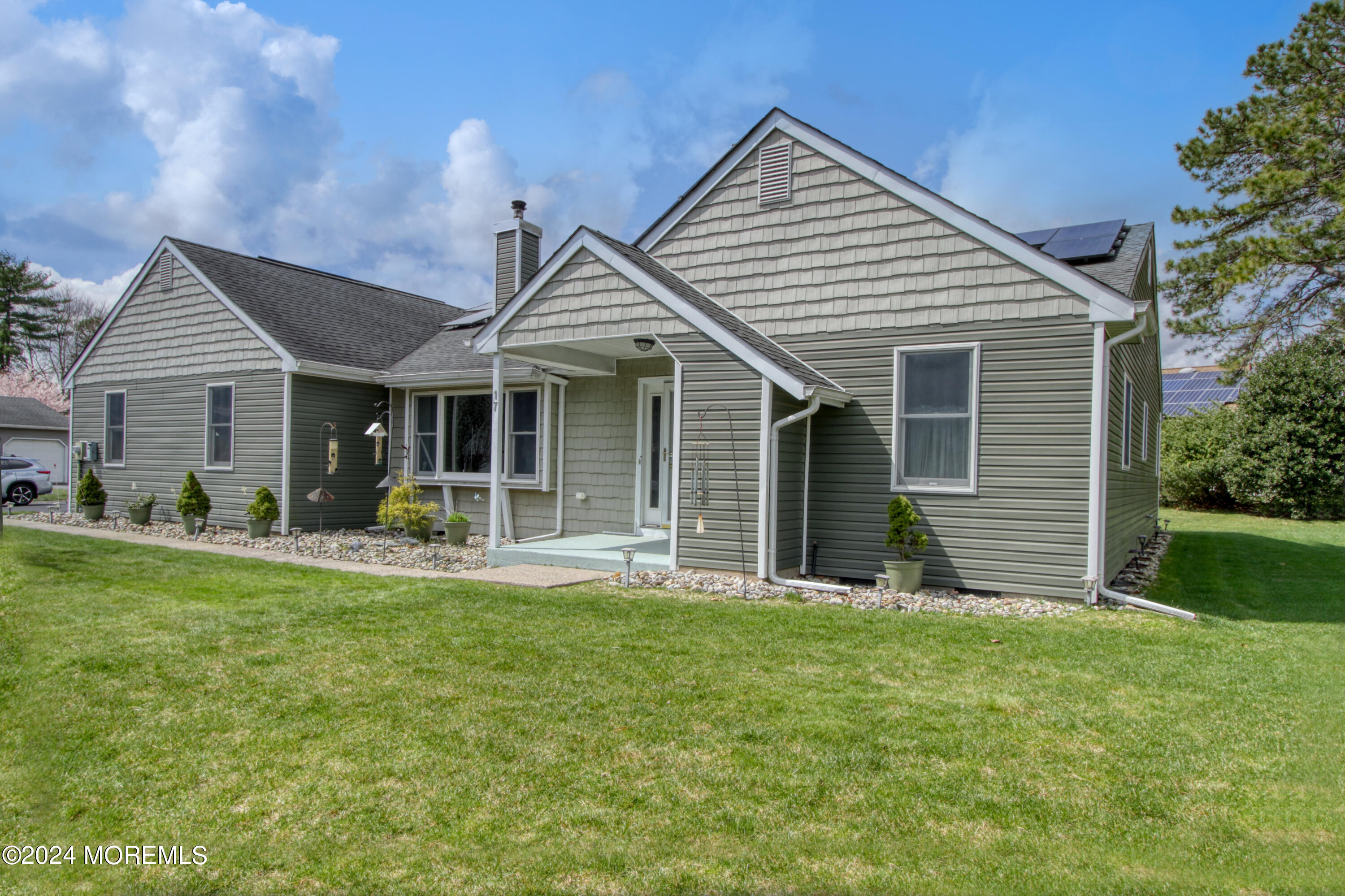 17 Berkshire Road Whiting, NJ 08759 - Photo 2 of 23 17 Berkshire Rd_2