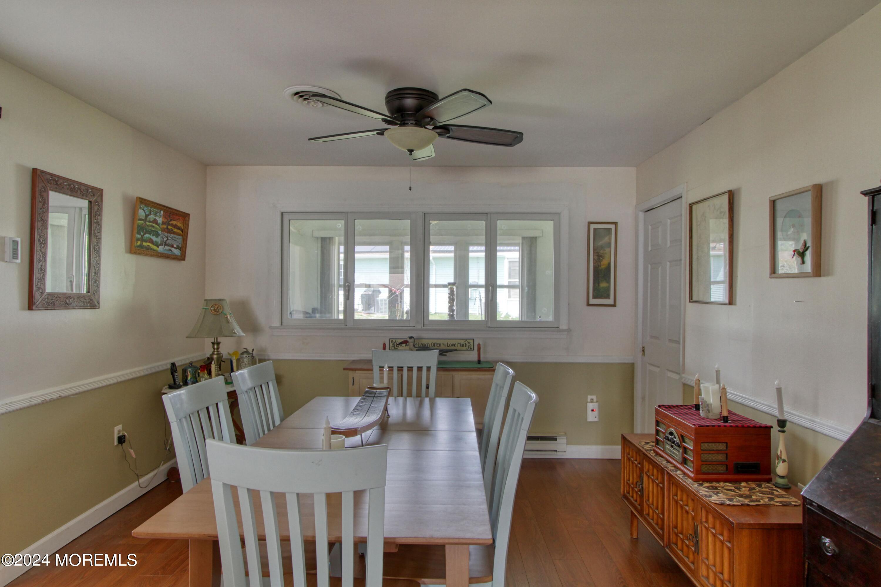 17 Berkshire Road Whiting, NJ 08759 - Photo 3 of 23 Dining Room
